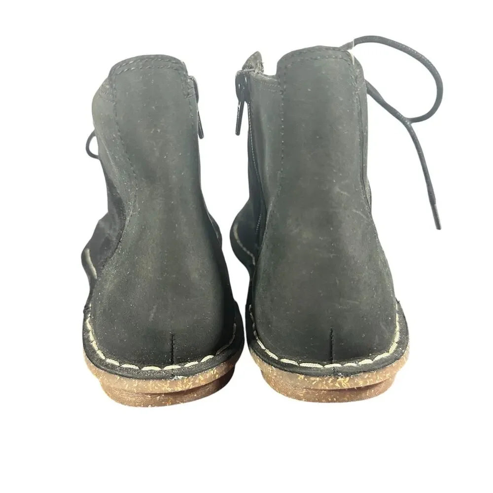 Clarks Women's Boots Size 7 US Suede Lace-Up Comfort Black Casual Ankle Shoes